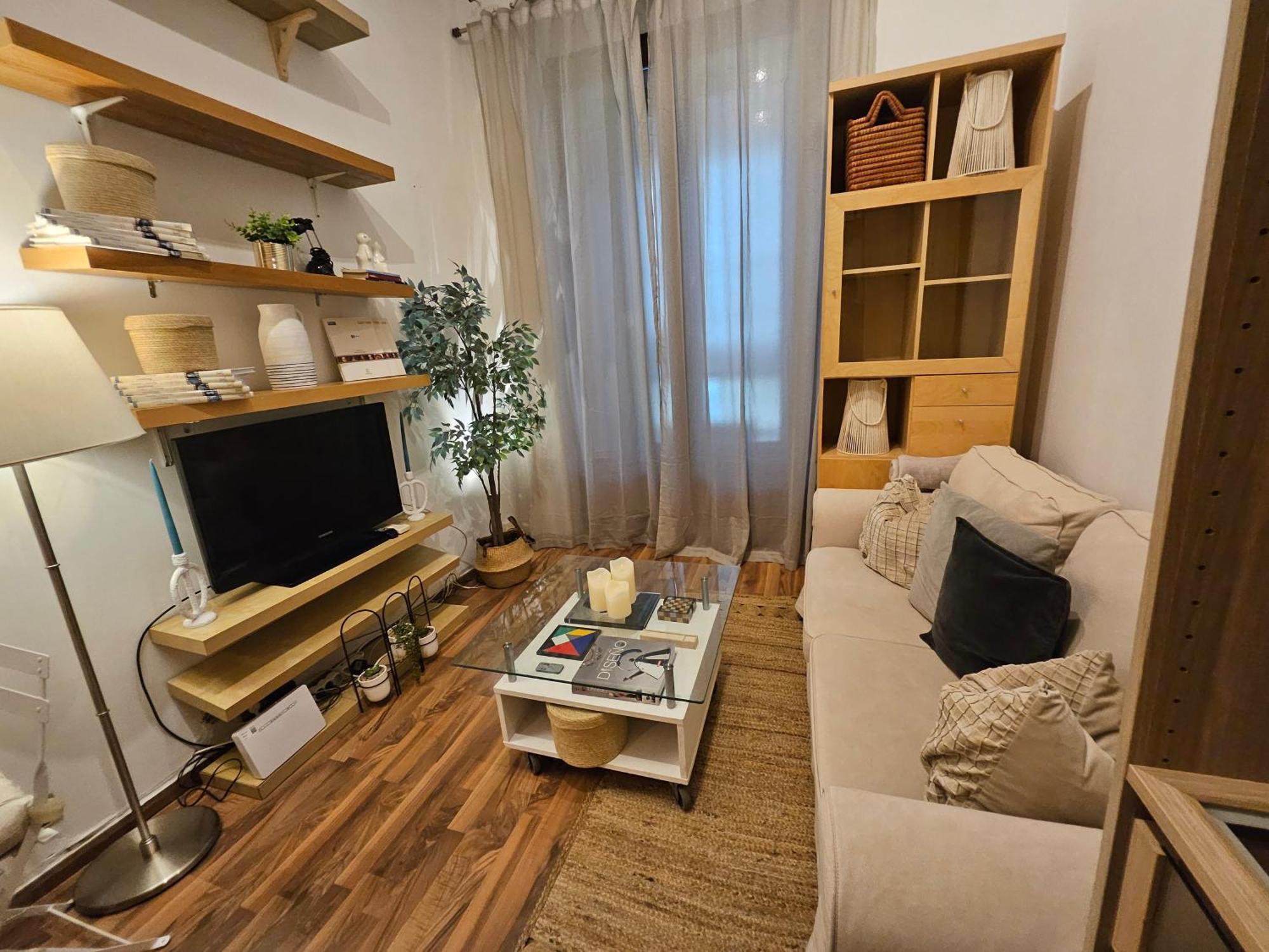 Pequeno Apartamento En El Centro De Madrid Exterior photo